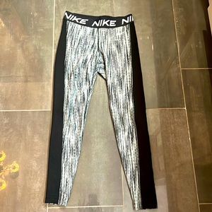 Nike leggings
